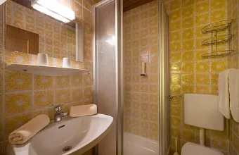 landgasthof_mauth_doppelzimmer_mauth_badezimmer.jpg